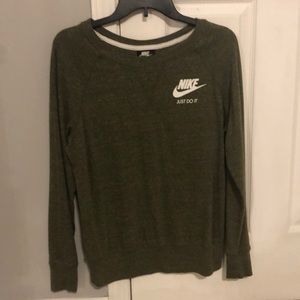 nike long sleeve fleece top!